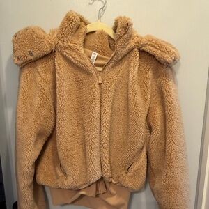 ALO Yoga Tan Teddy Jacket w/ detachable hood